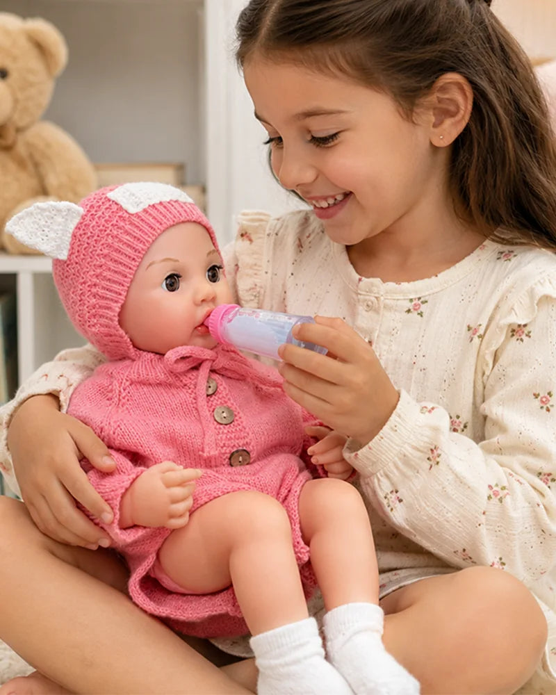 Reborn_feeding_baby_doll
