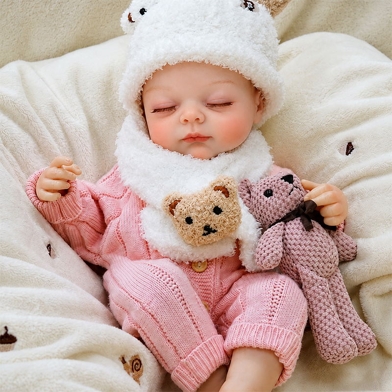 Realistic reborn baby doll designed for collectors, doll lovers, and imaginative play, making a sweet gift for birthdays and special occasions.